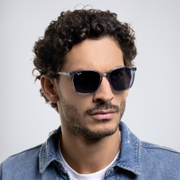 تسوق نظارات شمسية مربّعة للجنسين راي بان بلون أزرق شفاف أونلاين.