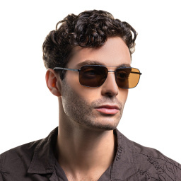 EYE'M Square Sunglasses in Black – Product Photo 6