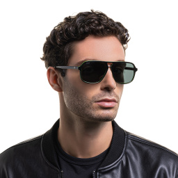 EYE'M Aviator Sunglasses in Black – Product Photo 6