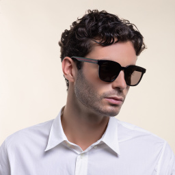 Shop GUCCI Rectangle Sunglasses in Black online.