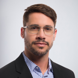 EYE'M Rectangle Eyeglasses in Silver – Product Photo 6