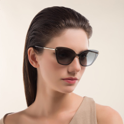 EYE'M Cat Eye Sunglasses in Grey – Product Photo 6
