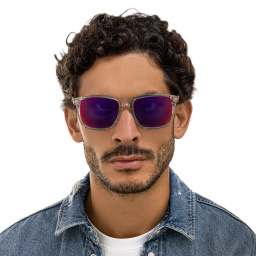 EYE'M Square Sunglasses in Clear – Product Photo 5