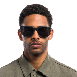 Shop EYE'M Square Sunglasses in Black online.
