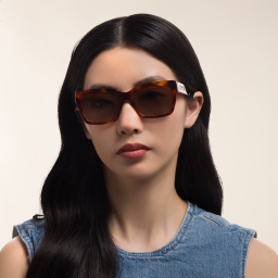 EYE'M Square Sunglasses in Havana – Product Photo 5