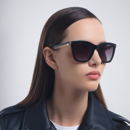 BVLGARI Rectangle Sunglasses in Black – Product Photo 6