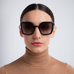 نظارة شمسية بإطار كات آي من برادا بلون أسود - صورة المنتج 4