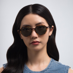 Shop Ray-Ban Thalia Unisex Square Sunglasses in Striped Havana online.