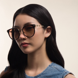 Shop GUCCI Round Sunglasses in Havana online.
