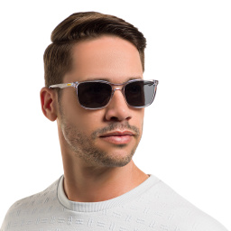 EYE'M Rectangle Sunglasses in Clear – Product Photo 6