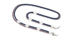 The RICCI DISTRICT Crystals & Mother of Pearl Glasses Chain – Product Photo 1