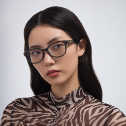 GUCCI Square Eyeglasses in Black – Product Photo 6