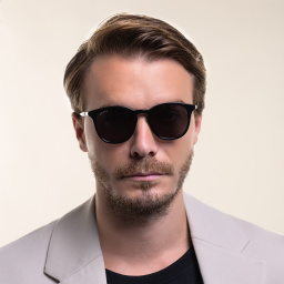 GUCCI Round Sunglasses in Black – Product Photo 5