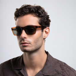 Ray-Ban Warren Unisex Rectangle Sunglasses in Transparent Brown – Product Photo 8
