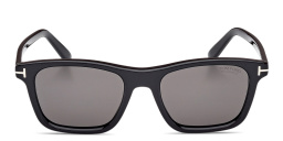Shop TOM FORD Barron Square Sunglasses in Black online.