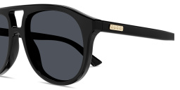 Shop GUCCI Lettering Pilot Sunglasses in Black online.