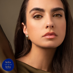 LEILA & LEILA Monthly Color Contact Lenses - Silky Hazel – Product Photo 2