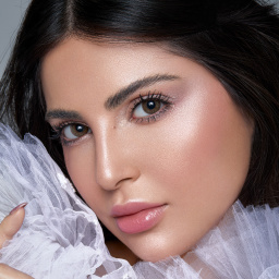 Bella ELITE Monthly Color Contact Lenses - Moon – Product Photo 4