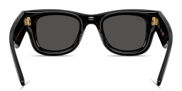 Shop Ray-Ban Wayfarer Puffer Unisex Square Sunglasses in Black online.