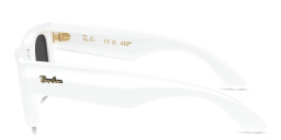 Shop Ray-Ban Wayfarer Puffer Unisex Square Sunglasses in White online.