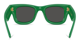 Shop Ray-Ban Wayfarer Puffer Unisex Square Sunglasses in Green online.