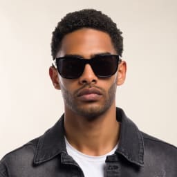 Shop EYE'M Square Sunglasses in Black online.