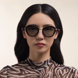 تسوق نظارة شمسية بتصميم غير منتظم EYE'M بلون ذهبي أونلاين.