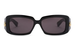 Shop GUCCI GG Rectangle Sunglasses in Black online.