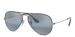 Shop Ray-Ban Unisex Aviator Sunglasses in Metal in Dark Blue online.