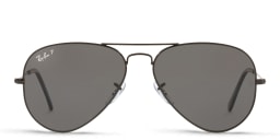 Shop Ray-Ban Unisex Aviator Sunglasses in Metal in Black online.