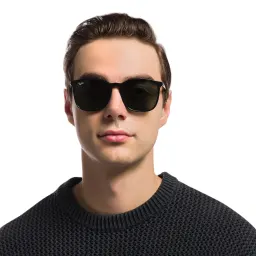 Shop Ray-Ban Unisex Square Sunglasses in Black online.