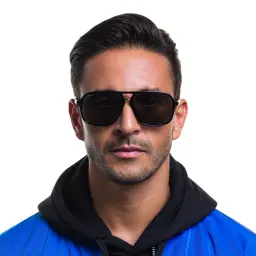 Shop EYE'M Aviator Sunglasses in Black online.
