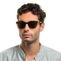 Shop EYE'M Square Sunglasses in Green online.