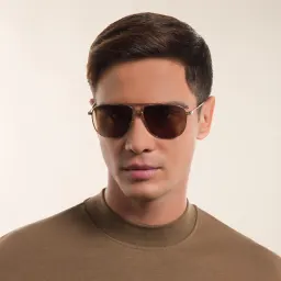 Shop TOM FORD Aviator Sunglasses in Shiny Rose Gold online.