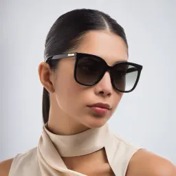تسوق نظارة شمسية مربعة EYE'M بلون Black أونلاين.
