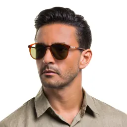 Shop EYE'M Aviator Sunglasses in Havana online.