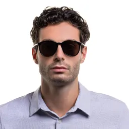 Shop EYE'M Aviator Sunglasses in Black online.