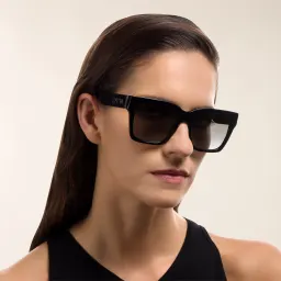 تسوق نظارة شمسية مربعة EYE'M بلون Black أونلاين.