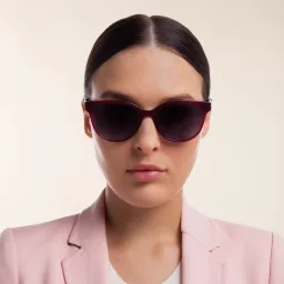 Shop EYE'M Square Sunglasses in Red online.