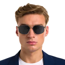 تسوق نظارة شمسية بإطار أفياتور EYE'M بلون فضي أونلاين.