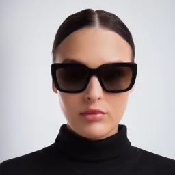 Shop EYE'M Square Sunglasses in Black online.