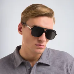 Shop EYE'M Rectangle Sunglasses in Black online.