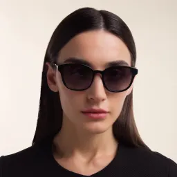 Shop EYE'M Round Sunglasses in Black online.