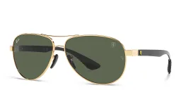 Shop Ray-Ban Unisex Aviator Sunglasses in Gold online.