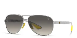 Shop Ray-Ban Unisex Aviator Sunglasses in Silver online.