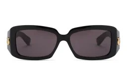 Shop GUCCI GG Rectangle Sunglasses in Black online.