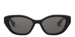 Shop GUCCI Logo Lettering Cat-Eye Sunglasses in Black online.