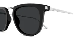 تسوق نظارات شمسية مربّعة للجنسين بالشعار المنقوش سان لوران بلون أسود أونلاين.