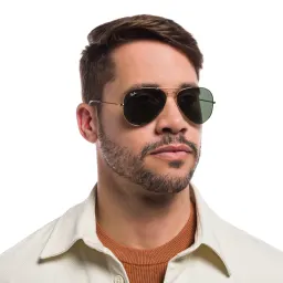 Shop Ray-Ban Pilot Classic Sunglasses in Gold online.