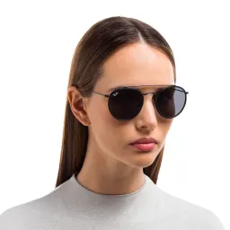 Shop Ray-Ban Pilot Classic Sunglasses in Black online.